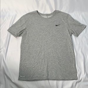 The Nike Tee Dry Fit Athletic Cut Shirt Size M